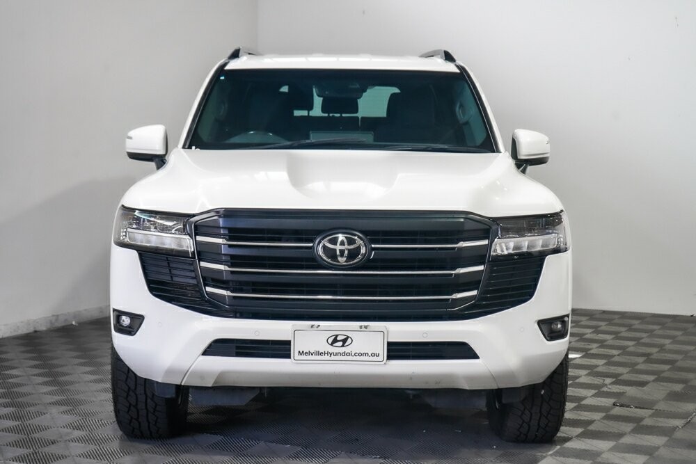 Toyota Landcruiser image 3