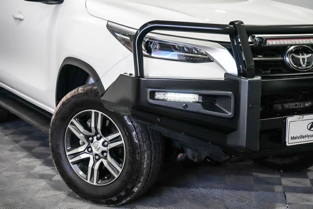 Toyota Fortuner image 2