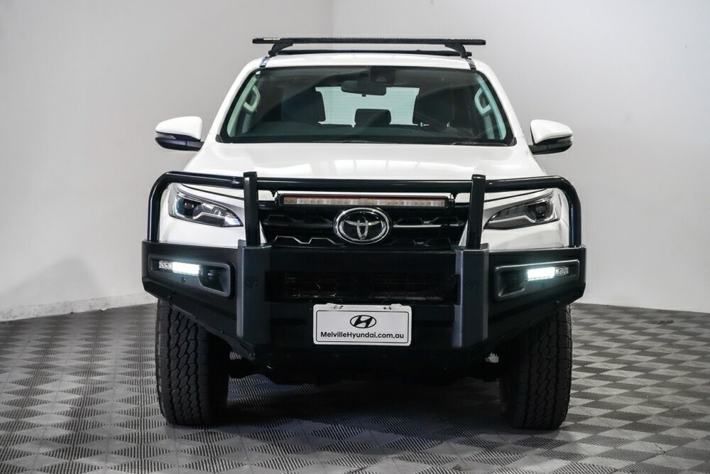 Toyota Fortuner image 3