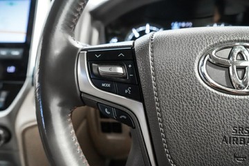 https://vehicle-cdn.autoleague.cloud/17009_11017955_13.jpg