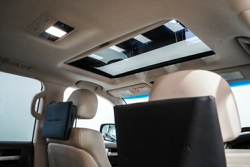 https://vehicle-cdn.autoleague.cloud/17009_11017955_18.jpg