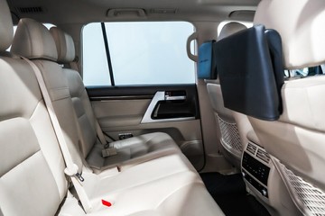 https://vehicle-cdn.autoleague.cloud/17009_11017955_20.jpg