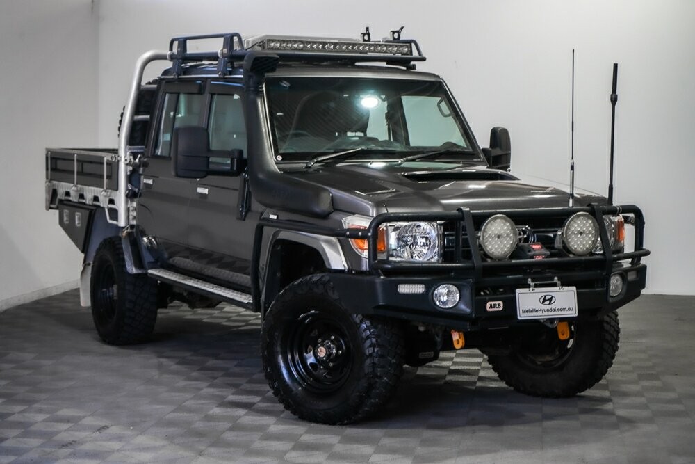 Toyota Landcruiser image 2