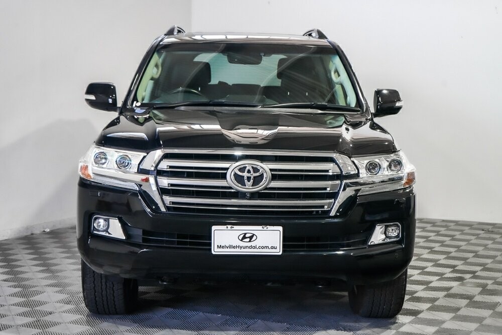 Toyota Landcruiser image 3