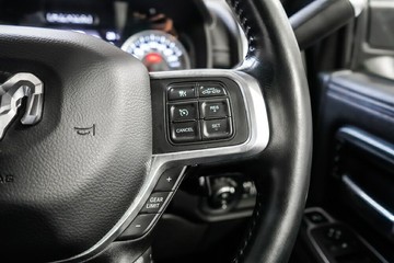 https://vehicle-cdn.autoleague.cloud/17009_11017982_15.jpg