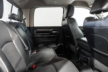 https://vehicle-cdn.autoleague.cloud/17009_11017982_19.jpg