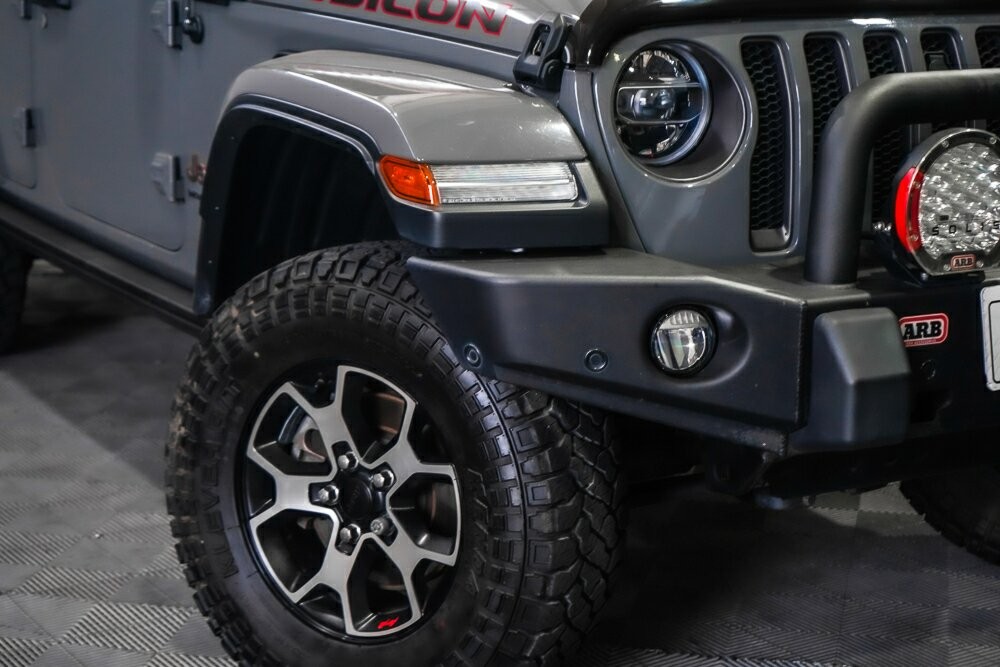 Jeep Wrangler image 2