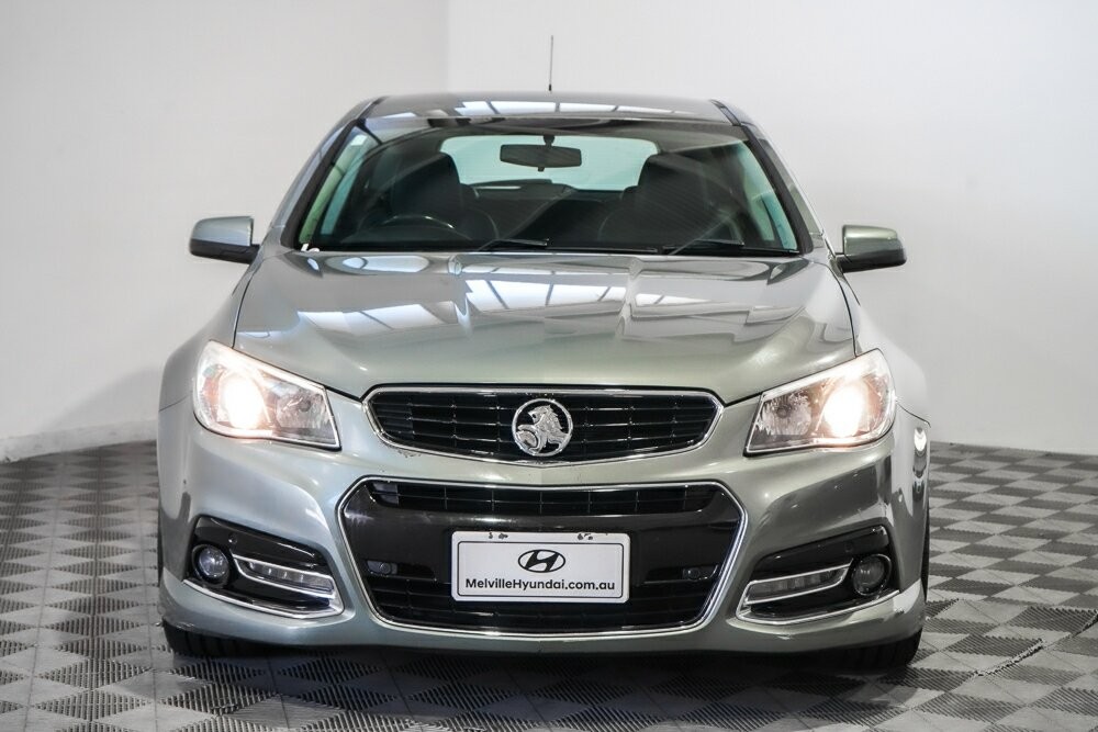 Holden Commodore image 3