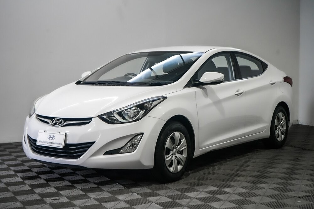 Hyundai Elantra image 4