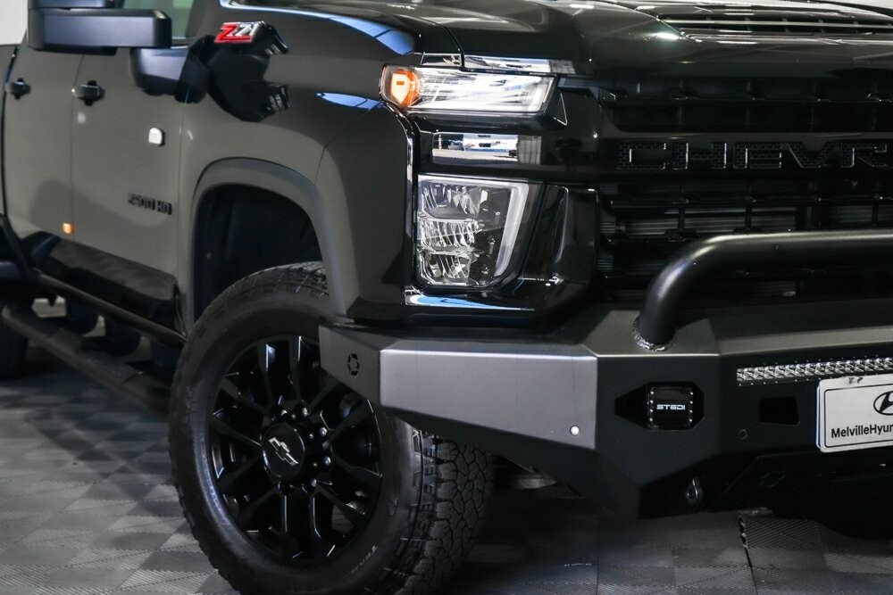 Chevrolet Silverado Hd image 2