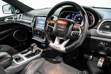 https://vehicle-cdn.autoleague.cloud/17009_11018007_11.jpg
