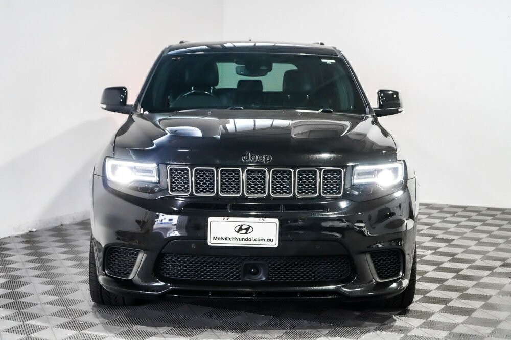 Jeep Grand Cherokee image 2