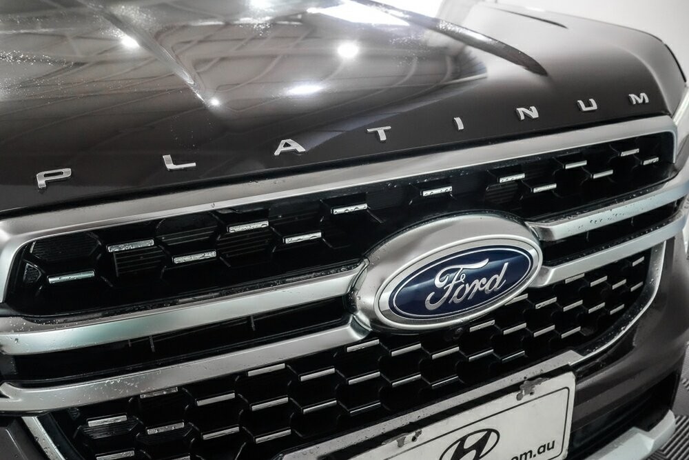 Ford Everest image 3