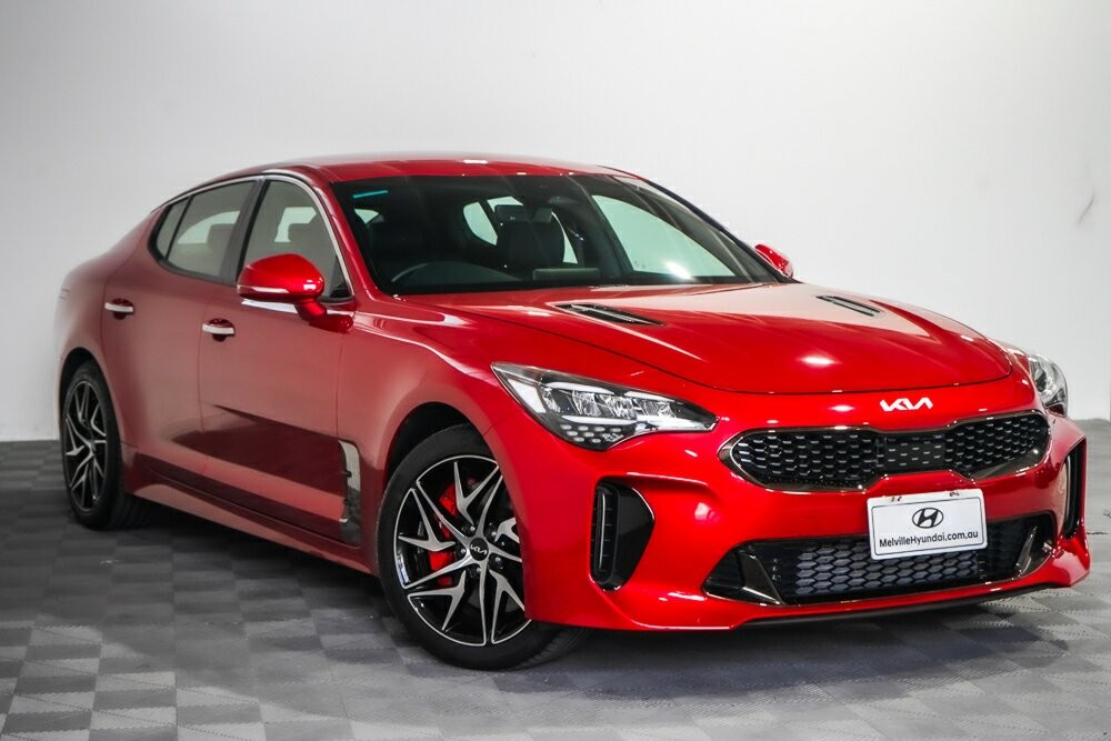 Kia Stinger image 1