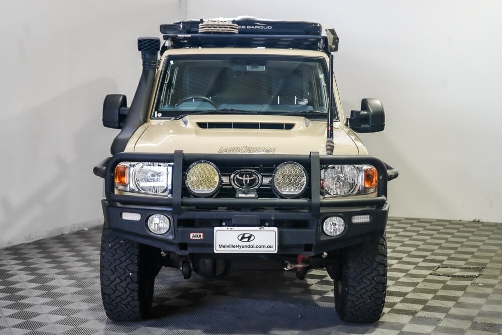 Toyota Landcruiser image 3