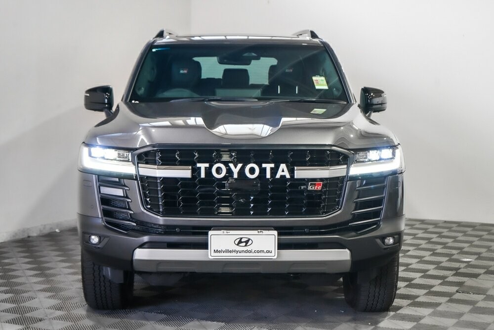 Toyota Landcruiser image 3