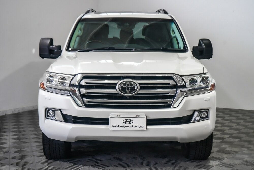 Toyota Landcruiser image 3