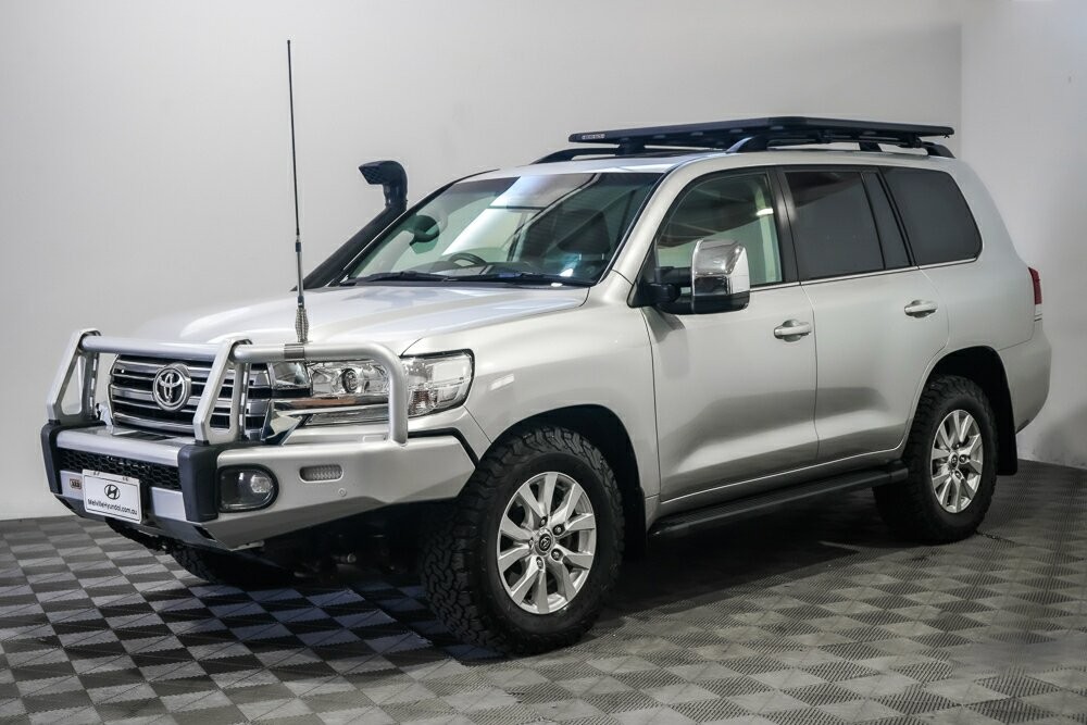 Toyota Landcruiser image 4