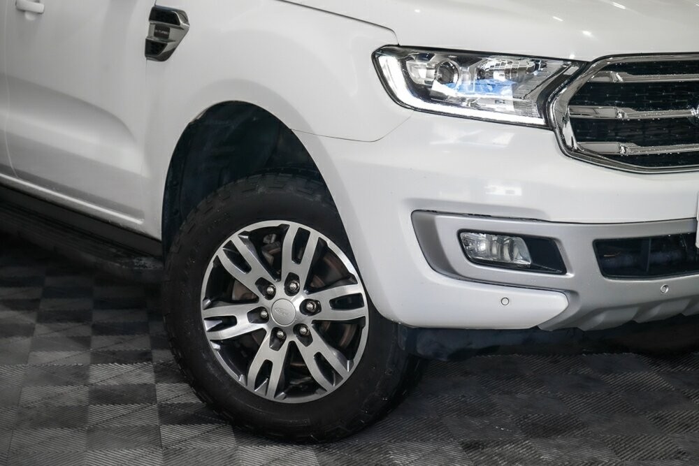 Ford Everest image 2