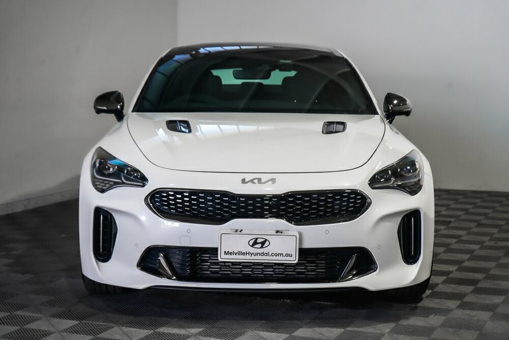 Kia Stinger image 3