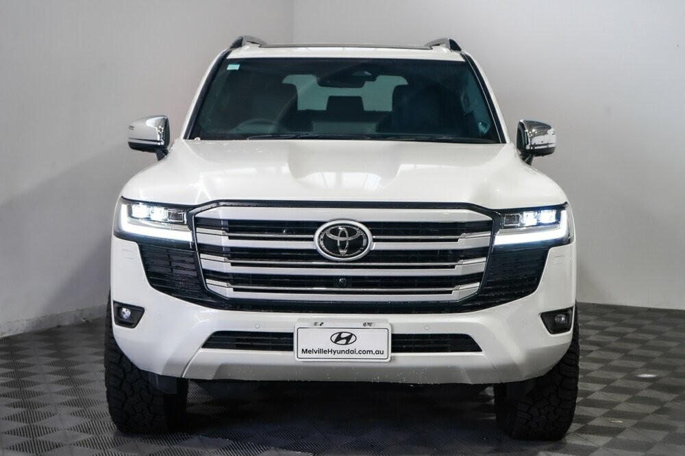 Toyota Landcruiser image 3