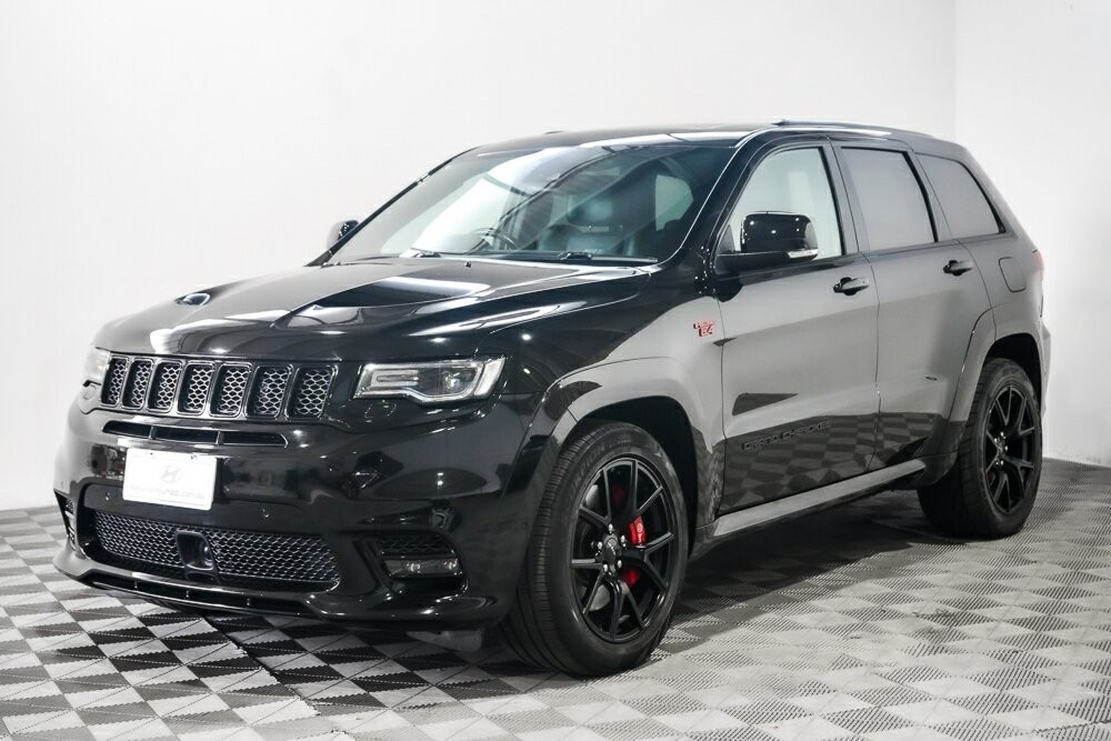 Jeep Grand Cherokee image 4