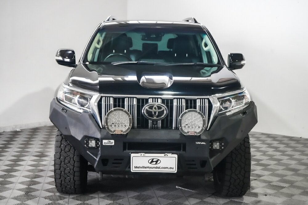 Toyota Landcruiser Prado image 3