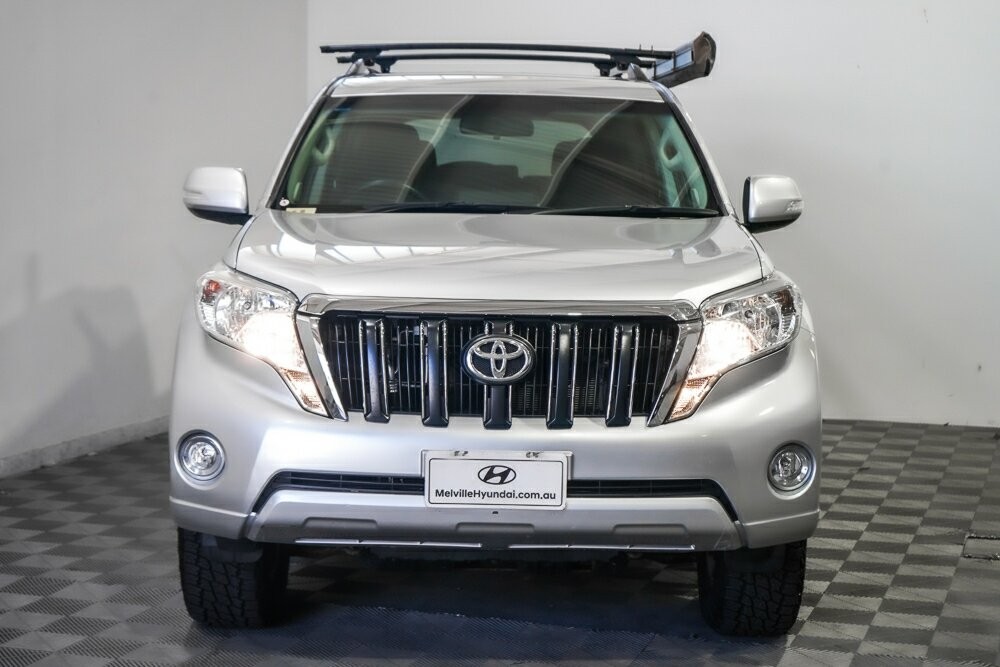 Toyota Landcruiser Prado image 3