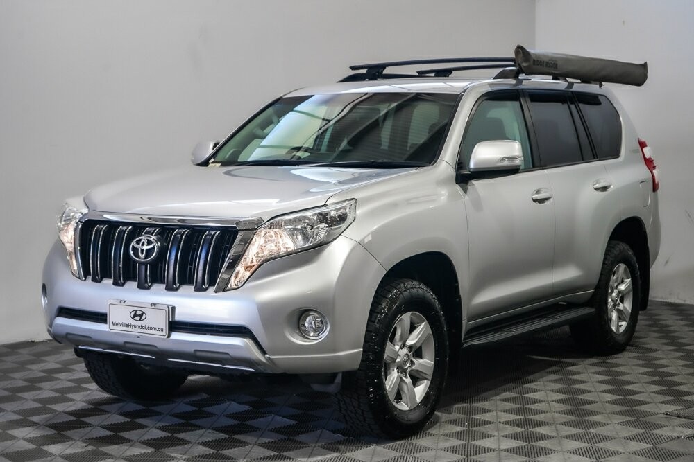 Toyota Landcruiser Prado image 4
