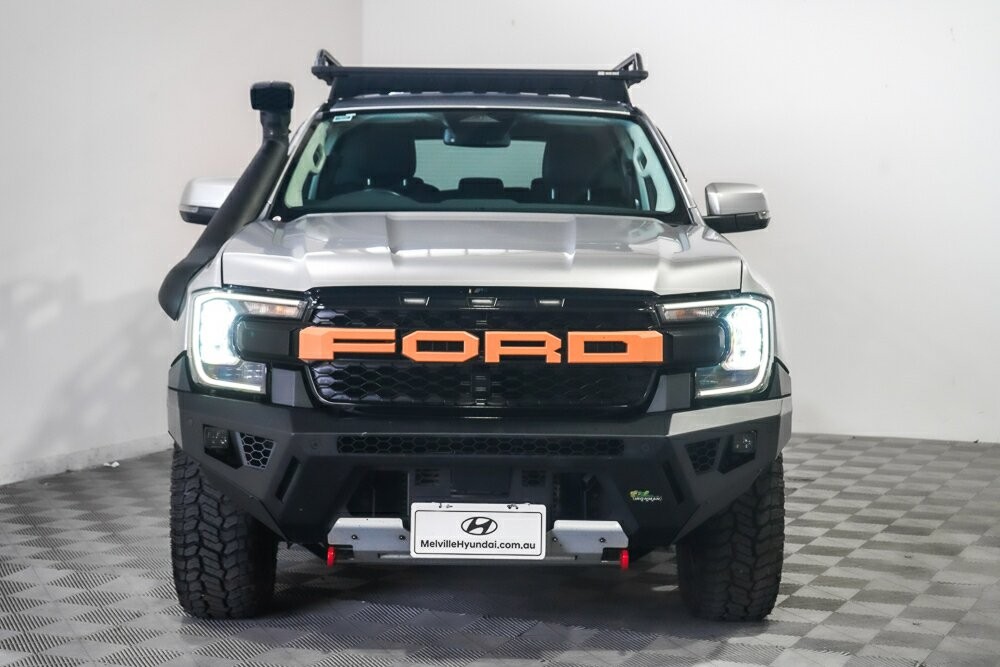 Ford Everest image 3