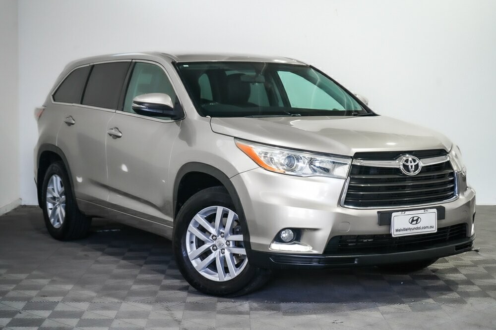 Toyota Kluger image 1
