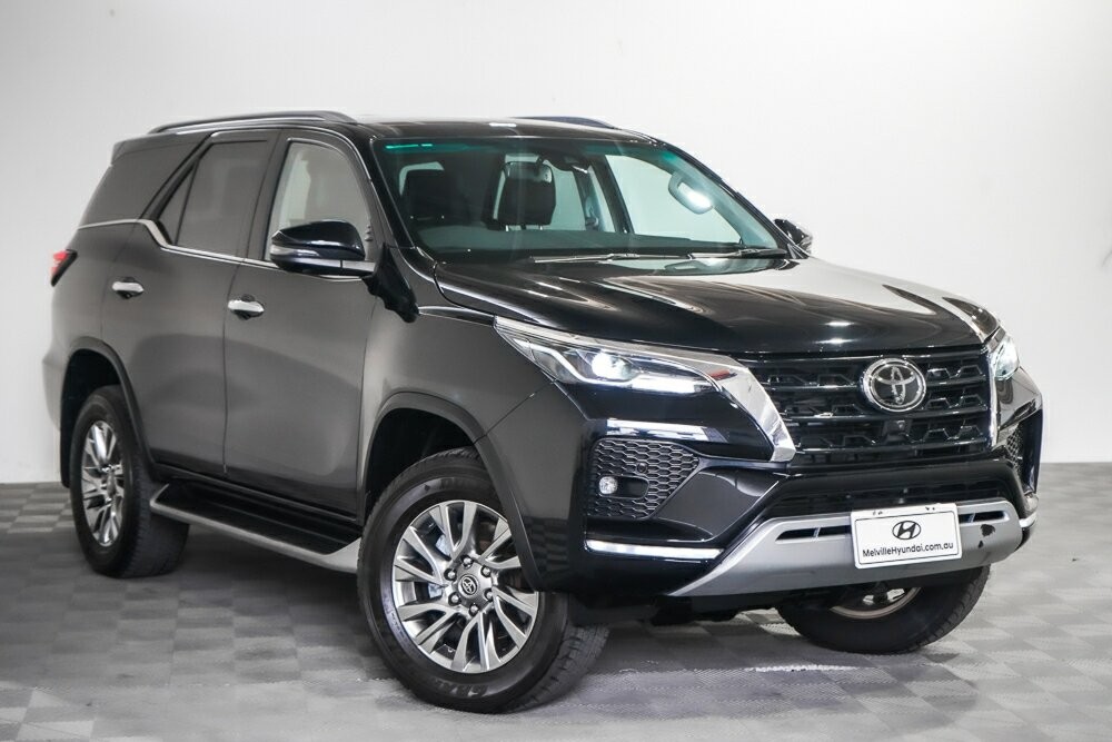 Toyota Fortuner image 1