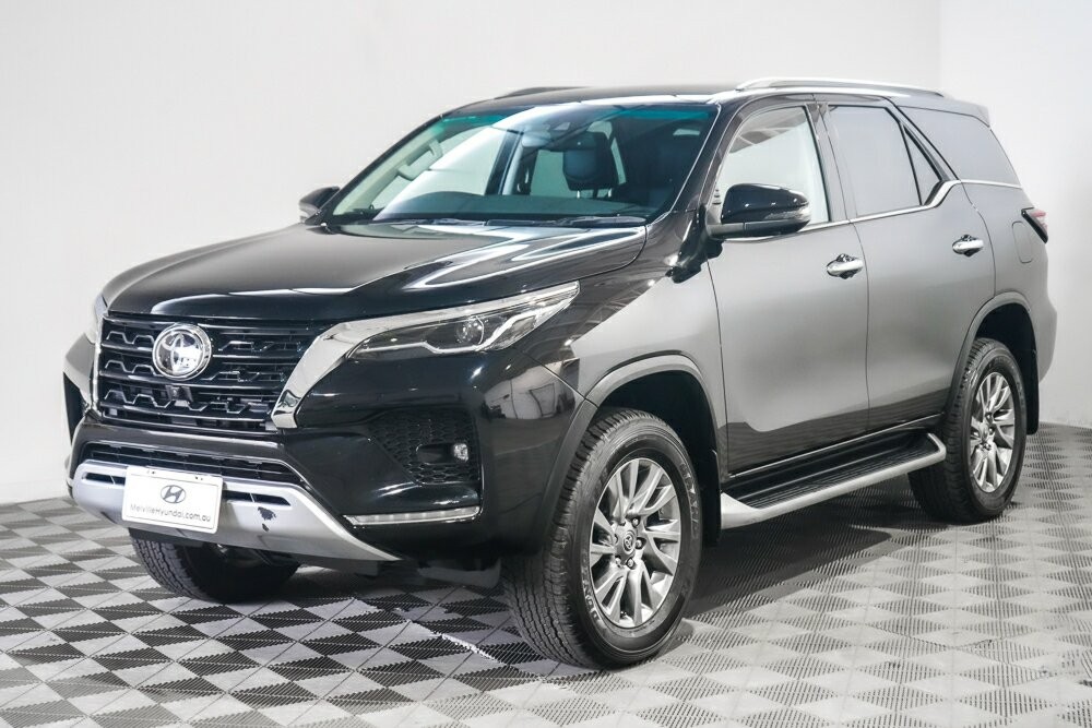 Toyota Fortuner image 4
