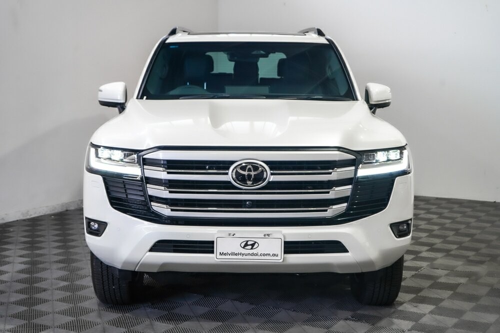 Toyota Landcruiser image 3