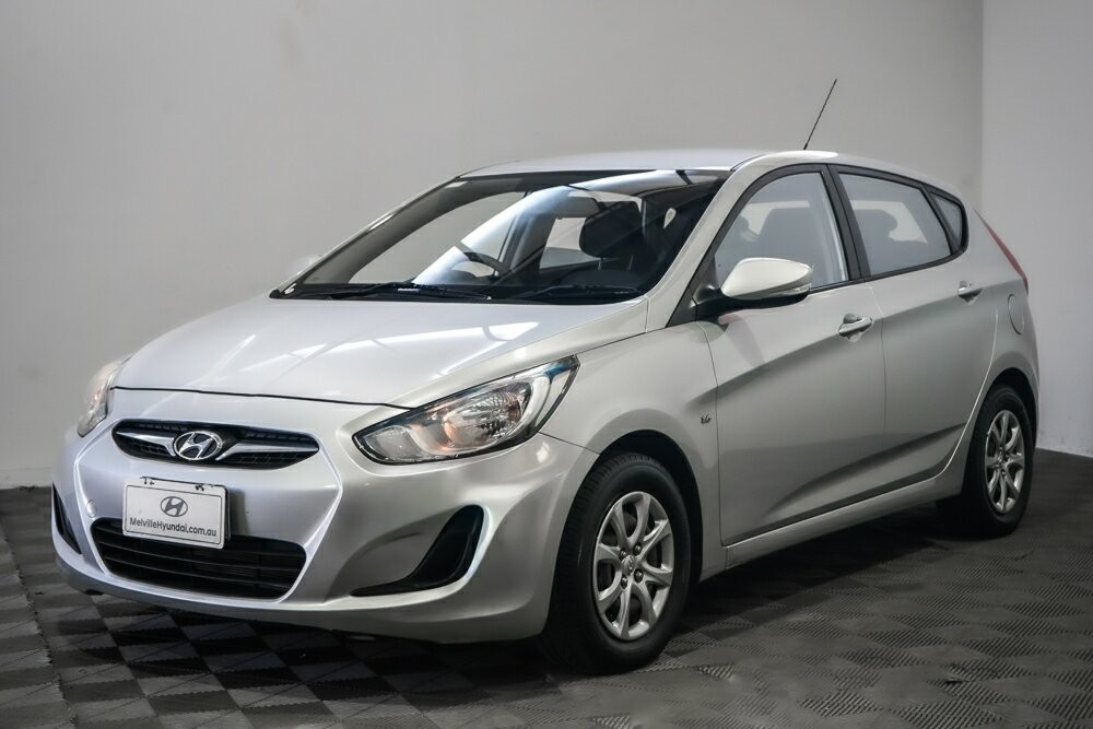 Hyundai Accent image 3