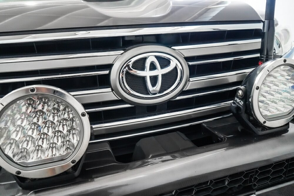 Toyota Landcruiser image 4