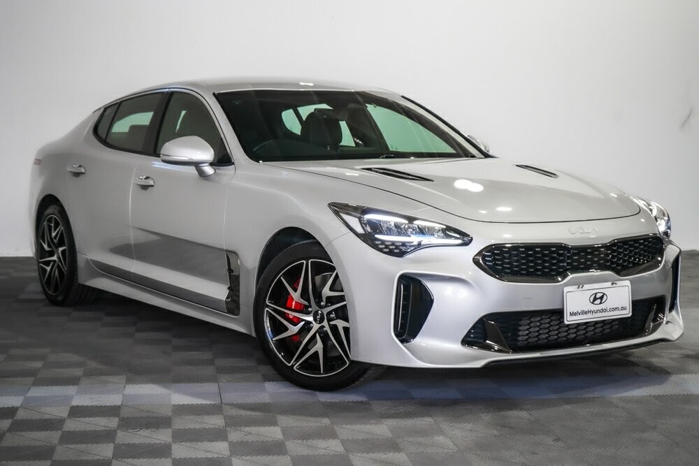 Kia Stinger image 1