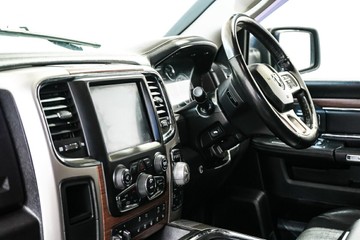 https://vehicle-cdn.autoleague.cloud/17009_11018125_20.jpg