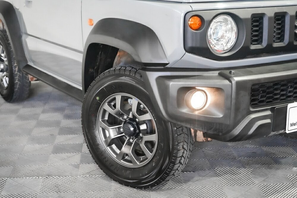 Suzuki Jimny image 2