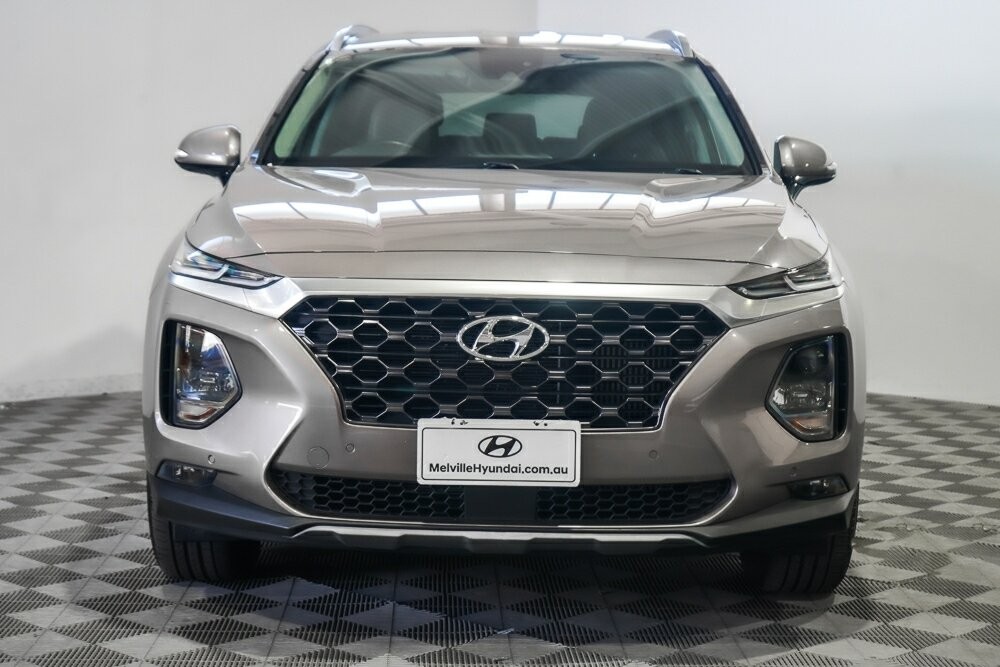 Hyundai Santa Fe image 3