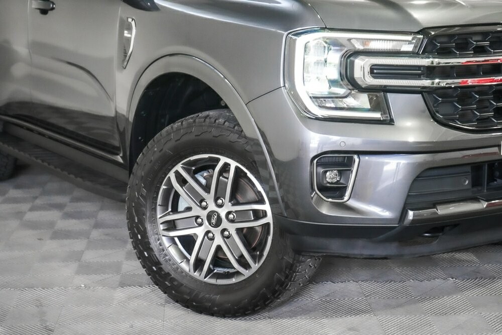 Ford Everest image 2