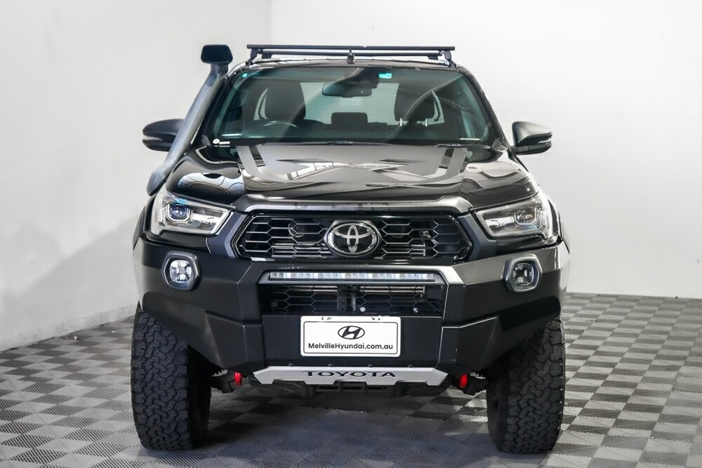 Toyota Hilux image 3