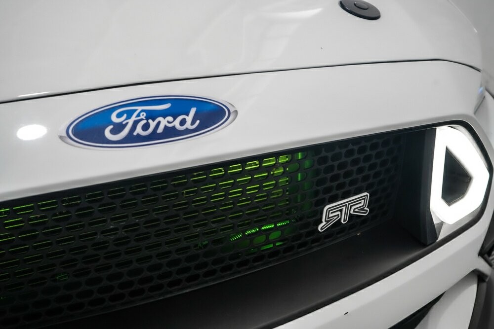 Ford Mustang image 3