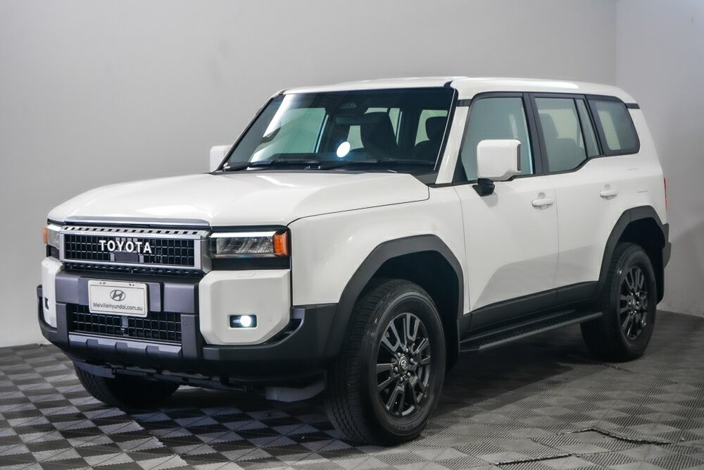 Toyota Landcruiser Prado image 4