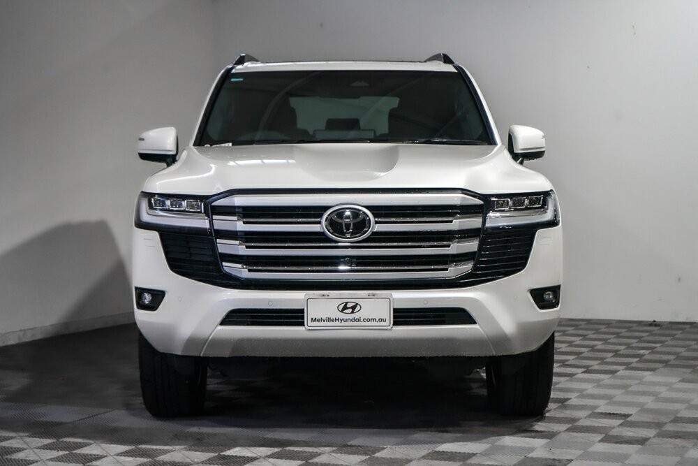 Toyota Landcruiser image 3