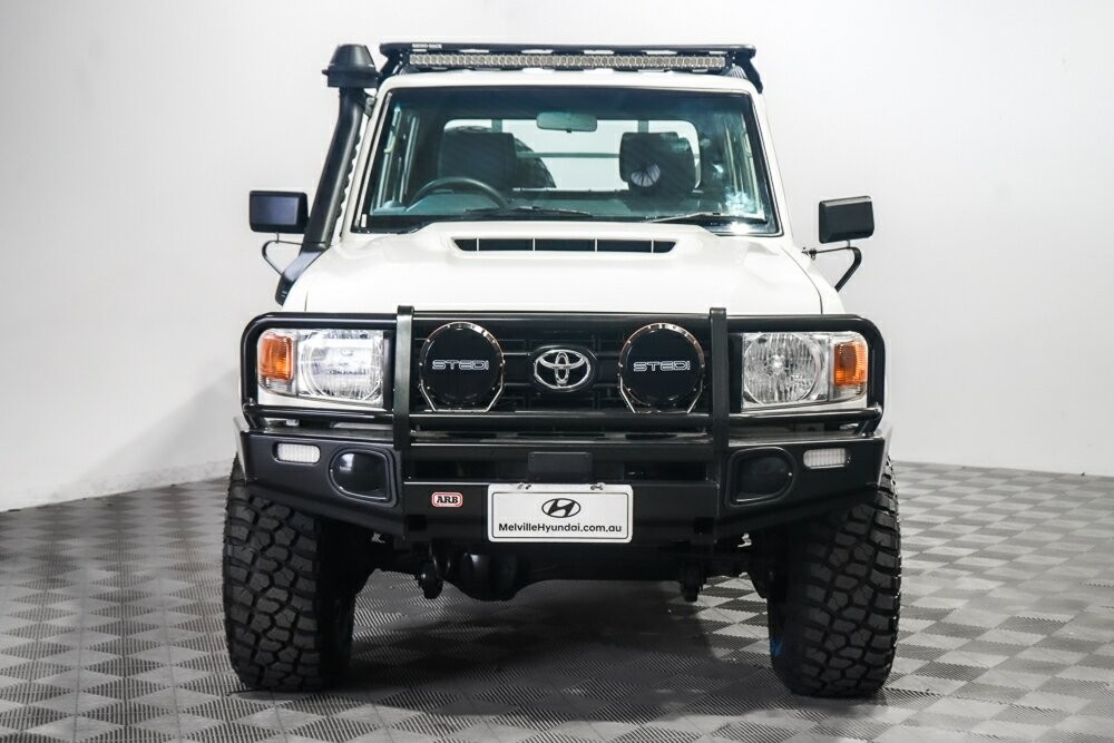 Toyota Landcruiser image 3