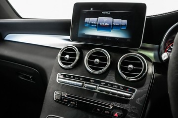 https://vehicle-cdn.autoleague.cloud/17009_11018203_18.jpg