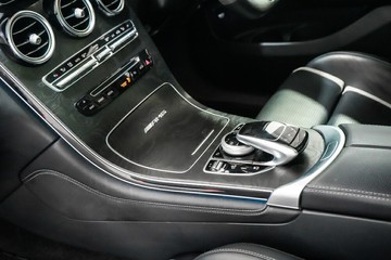 https://vehicle-cdn.autoleague.cloud/17009_11018203_23.jpg