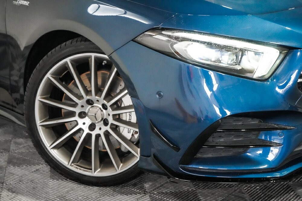 Mercedes Benz A-class image 2