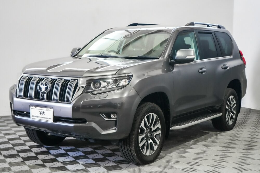 Toyota Landcruiser Prado image 4